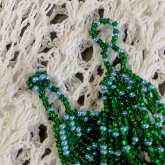 BOHO CHIC MULTI-SRAND TINY FACETED GREEN BEADED BRACELET - Picture 7 of 11